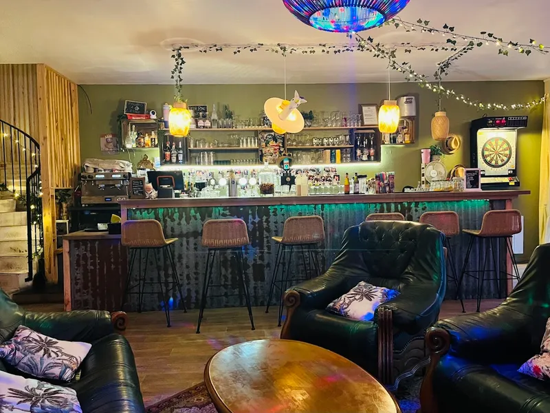 L'Evidence Lounge Bar