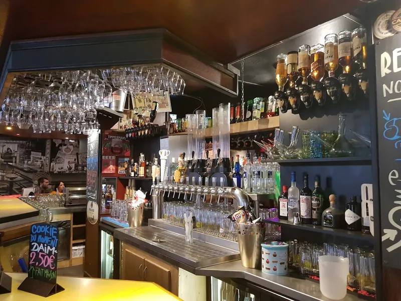 Bar Exils