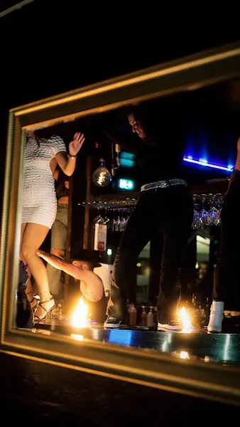 BB Cannes 🍸 | Bar à cocktails, Bar dansant, Soirée Karaoké | Cannes