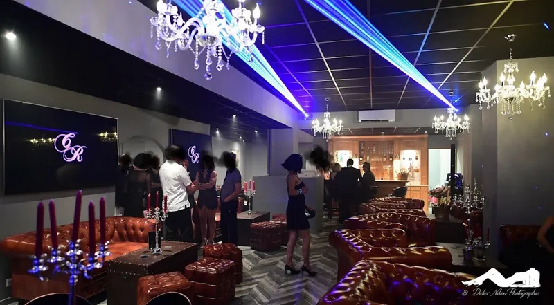 Lounge Bar CR ( Confrérie des Reines )