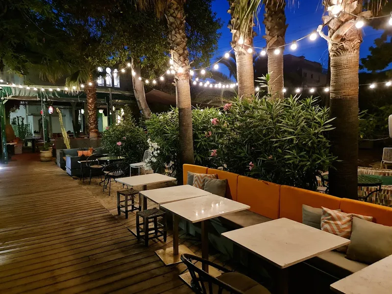 Villa Djunah - Restaurant Festif, Lounge Bar & Club Juan les Pins