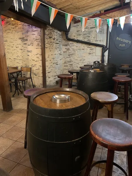 Bigwood's Pub