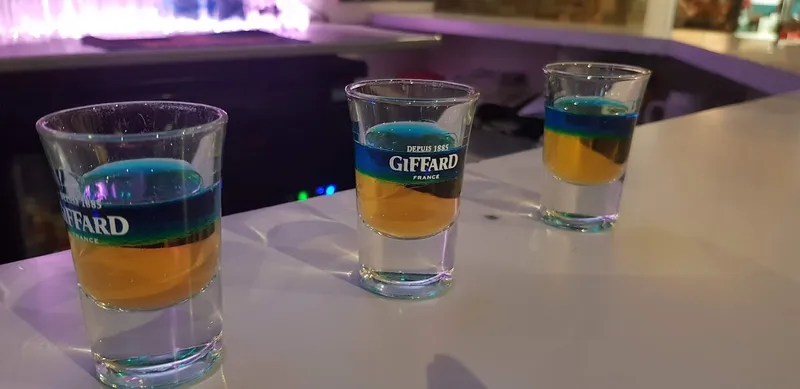 Le Ti'bar