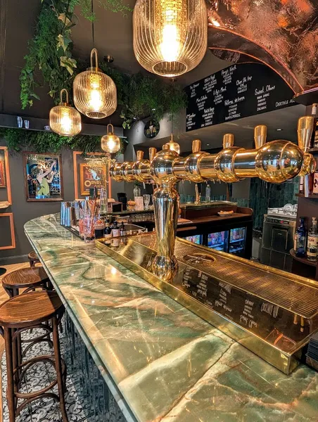 Little Pony - Cocktail Pub