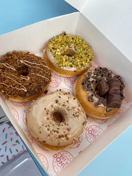 C'EST MON DONUTS Val D'Europe