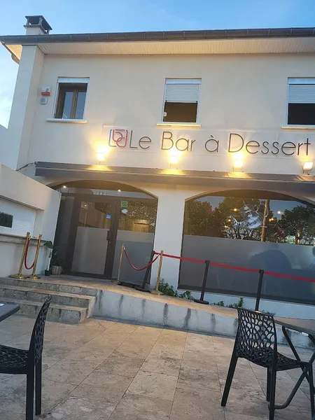 LE BAR À DESSERT VÉNISSIEUX