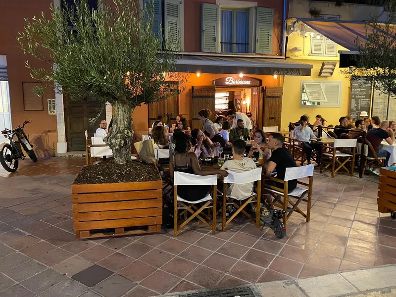 Barbacane Bar