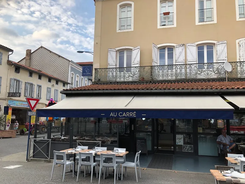 Au Carré by le 5 pi R