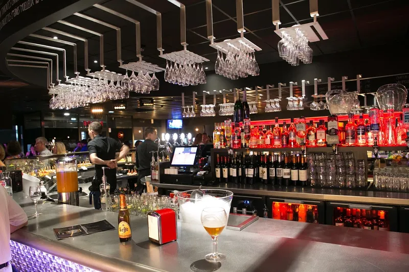 LE B11 Mérignac | Bar | Bodega | Restaurant | Bordeaux