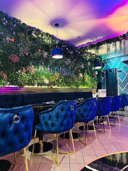 California Lounge