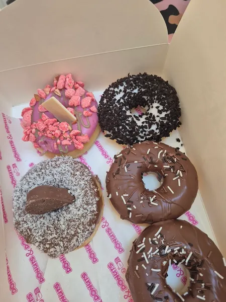 DONUTS AND DONUTS - NICE