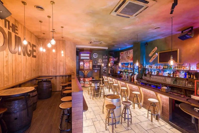 Morrison's Lounge