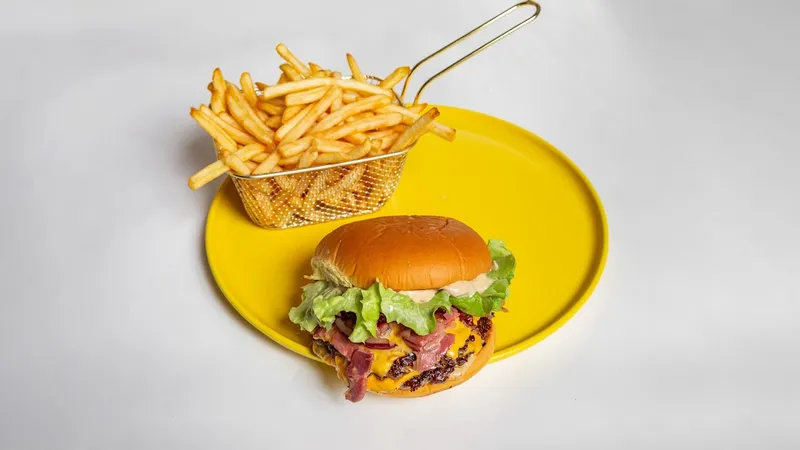 Seven Burger