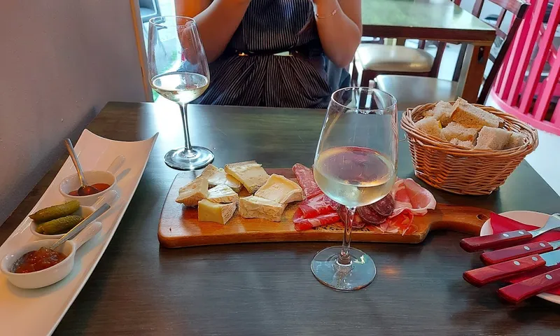 Le bar à vins