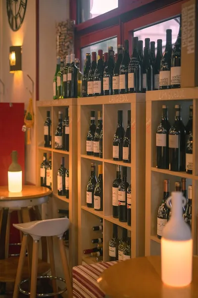 Influences Sud ouest - Cave, bar à vins et tapas
