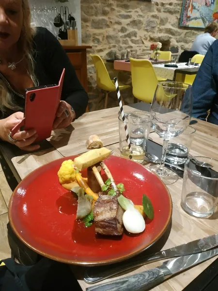 A La Maison