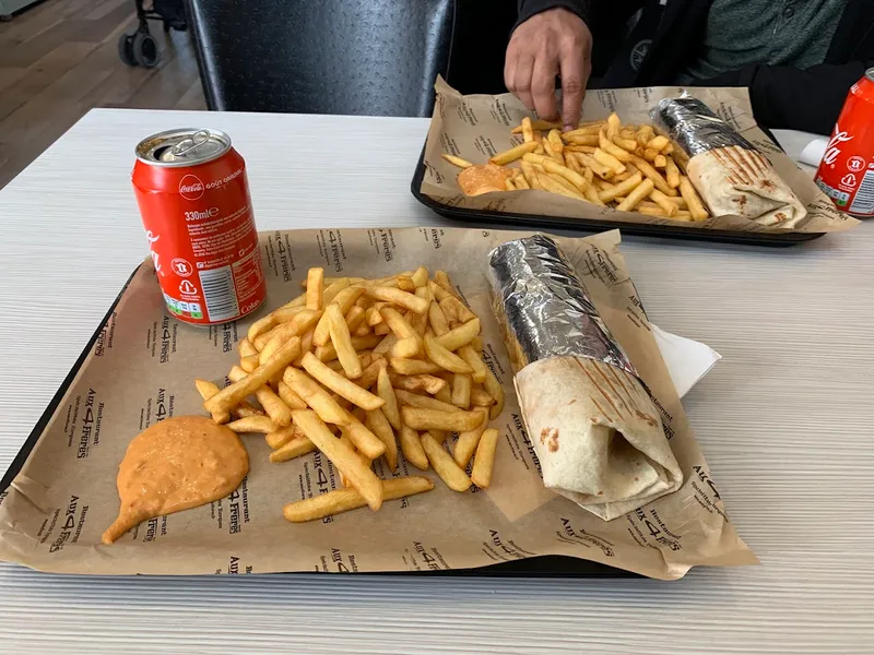Aux 4 Freres