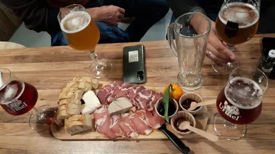 Les 9 bars de Drôme