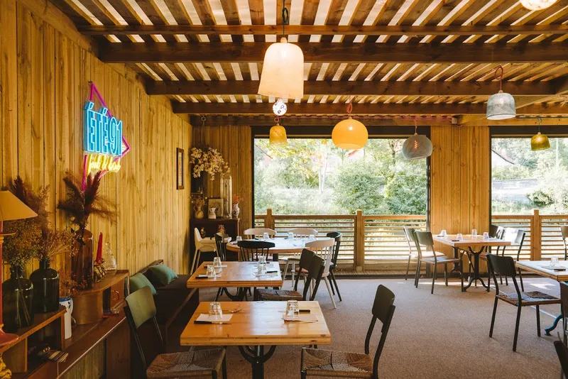 Été 91 Bar Restaurant