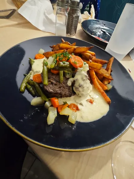 Le Troquet Restaurant