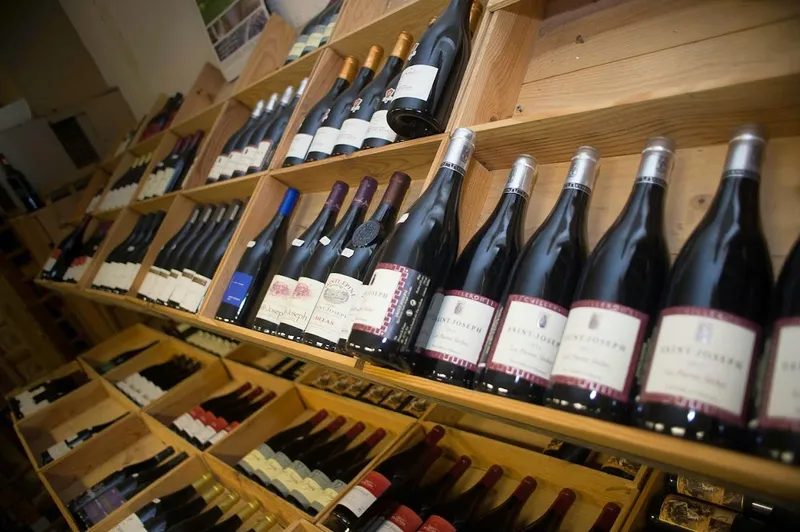 Des Terrasses du Rhône au Sommelier