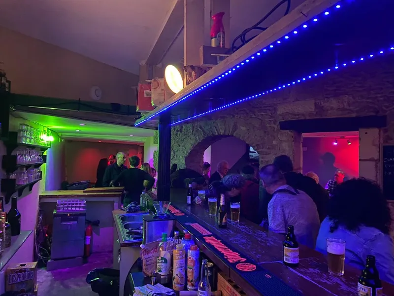 L'Art Scène Bar