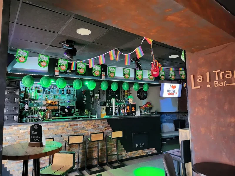La!tram bar