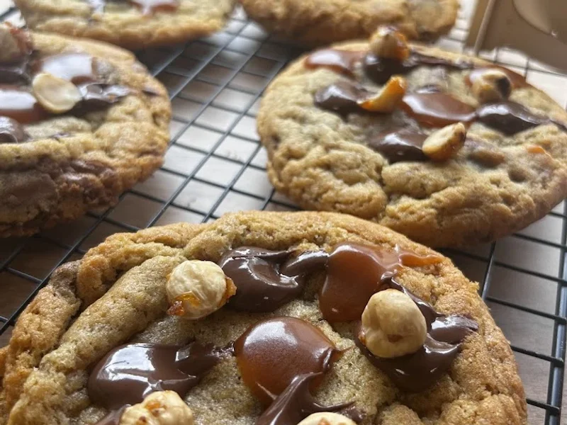 Ooh my cookie Place de Gaulle