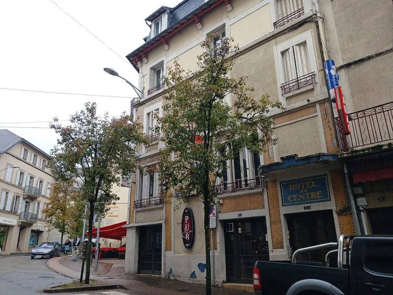 Le Pub Aston