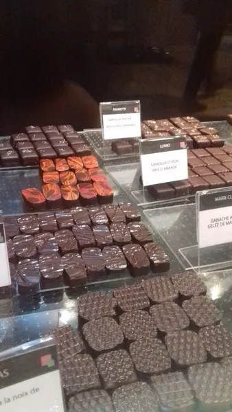 Chocolaterie - Pâtisserie - EYRIEY Les 3 Sœurs