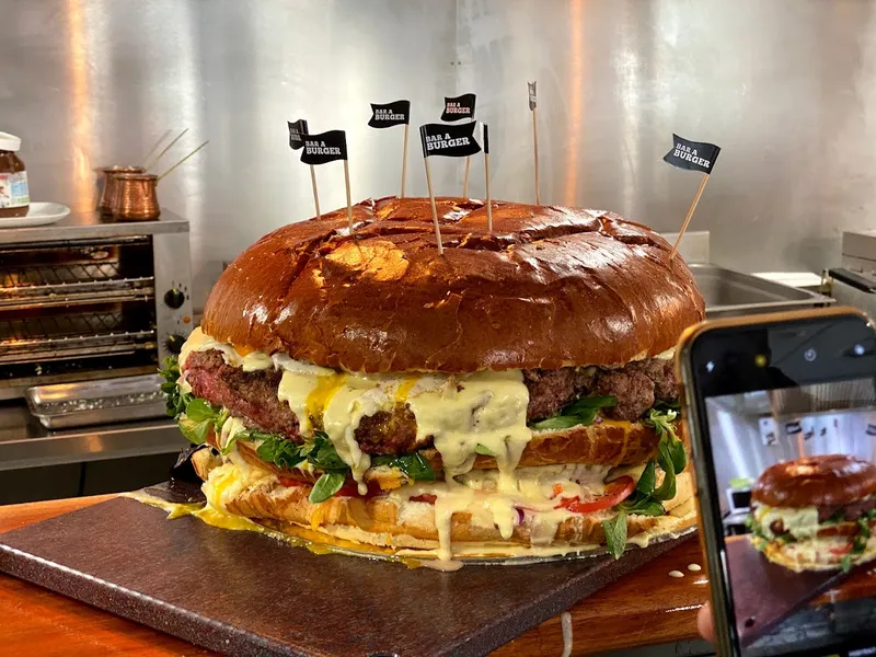 Le Bar à Burger • Restaurant & Food Truck