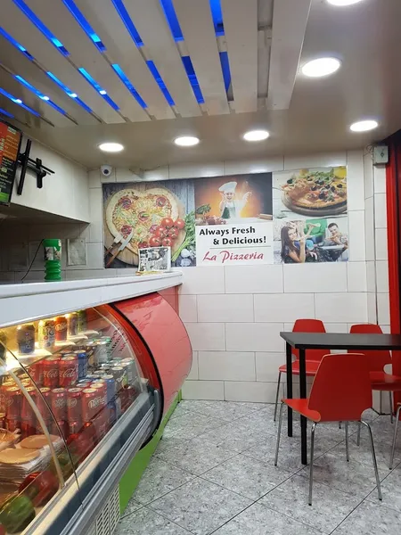 La Pizzeria