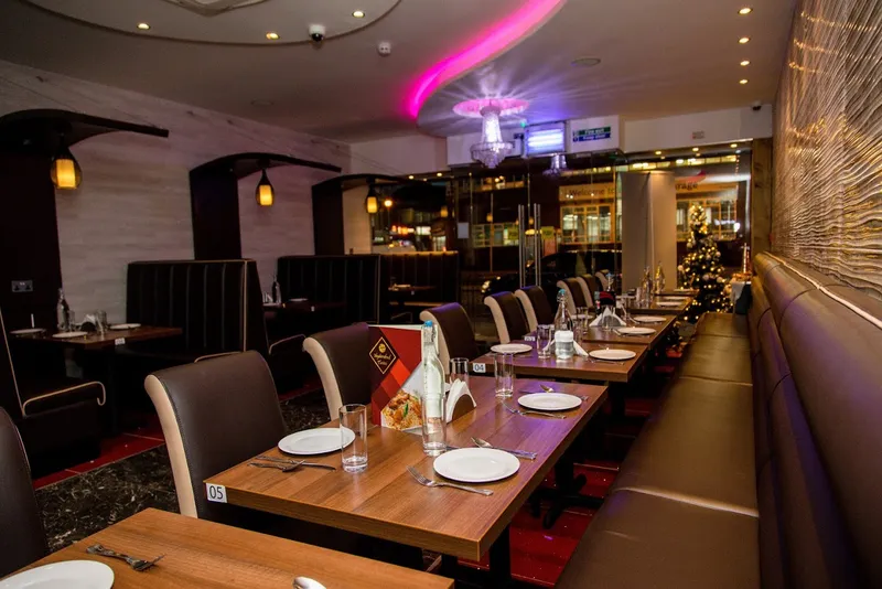 Hyderabad Tastes - Indian Restaurant Hounslow