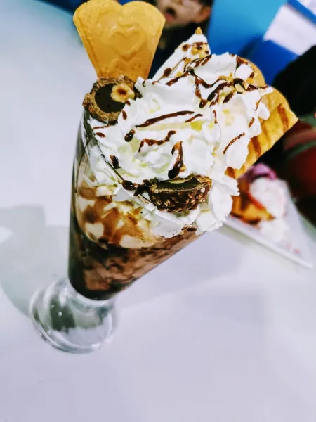 Temptations Milkshake & Icecream Bar