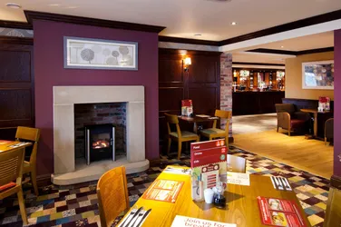 Top 13 hotel with free breakfast in Barking and Dagenham LONDON