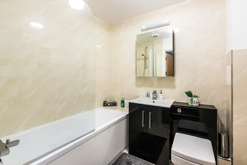 Dwellers Delight Living - Flexi Let, Corporate & Serviced Accommodation - Dagenham