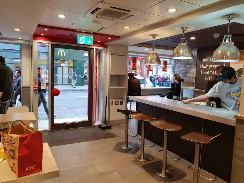 KFC London - Earls Court Road