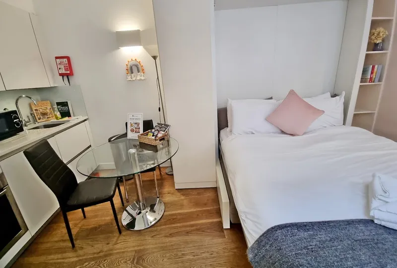 Urban Stay London City Serviced Apartments