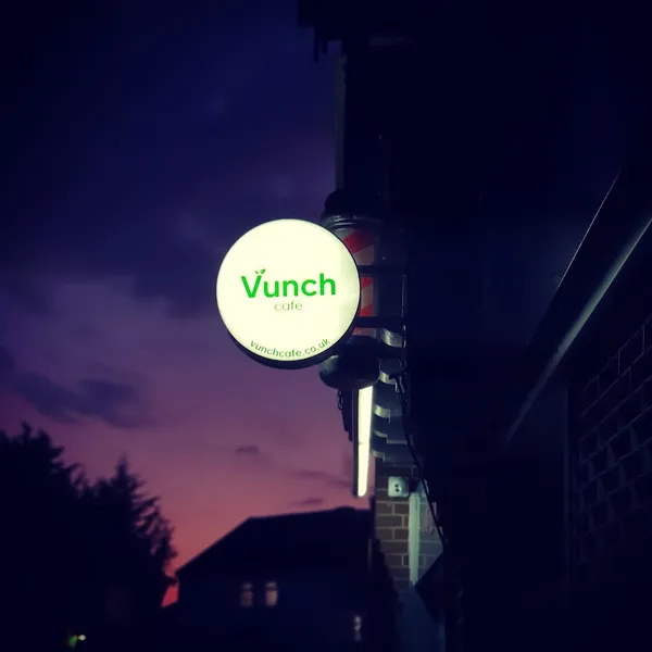 Vunch Café