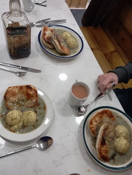 Cockney’s Of Bromley - Pie & Mash