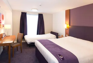 Best of 15 hotel with restaurants in Croydon LONDON