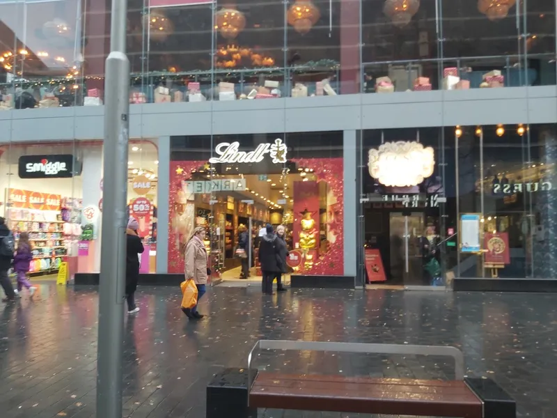 Lindt Chocolate Shop Liverpool One