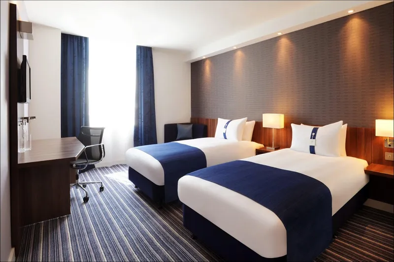 Holiday Inn Express Birmingham - Snow Hill, an IHG Hotel