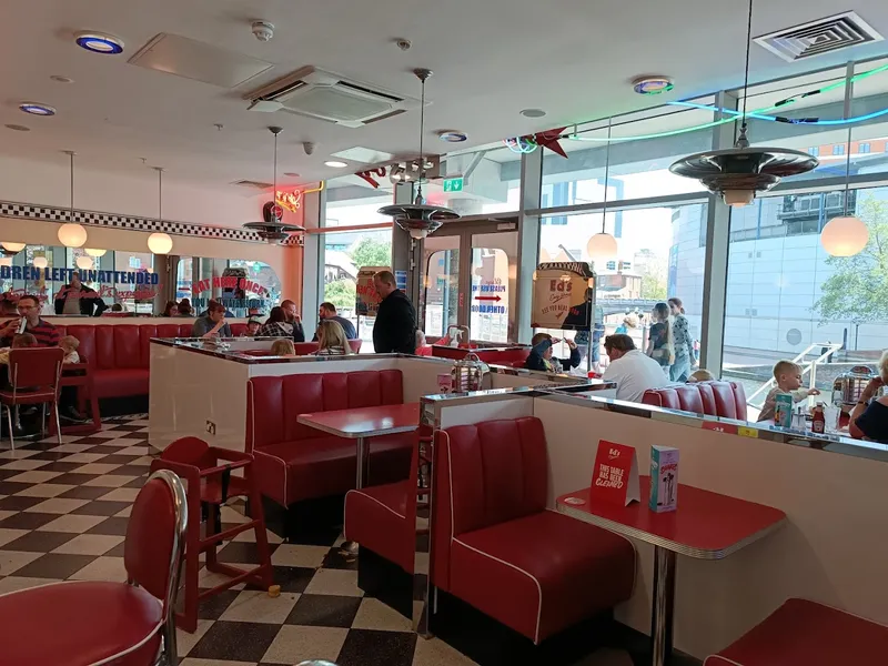 Ed's Easy Diner