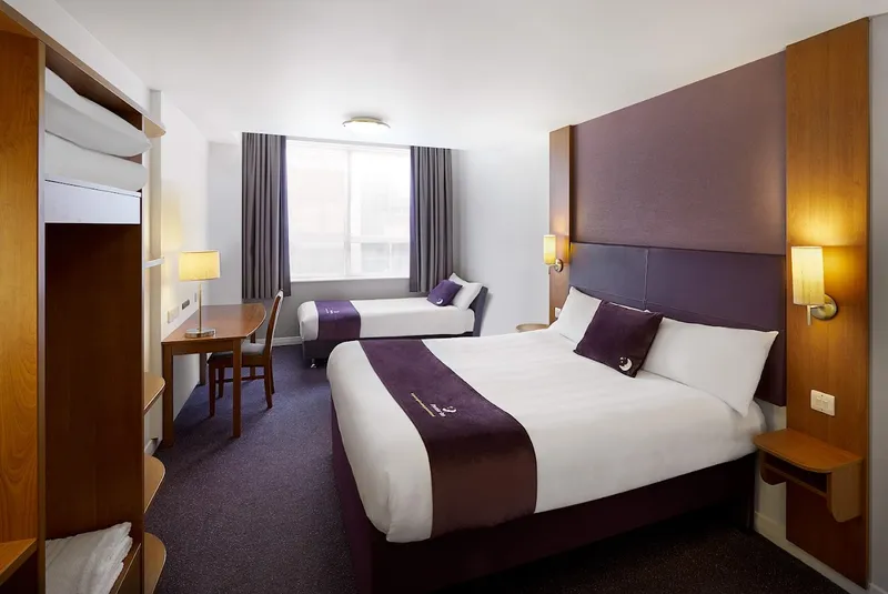 Premier Inn Liverpool John Lennon Airport hotel