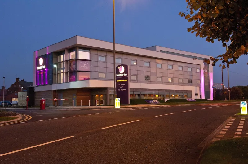 Premier Inn Liverpool John Lennon Airport hotel