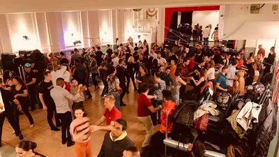 Best of 32 salsa classes in LONDON