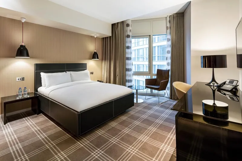 Radisson Blu New Providence Wharf Hotel, London