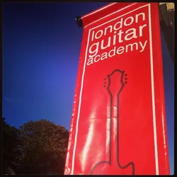 Top 20 guitar lessons in LONDON