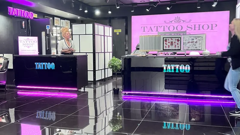 Tattoo Shop By Dan Gold